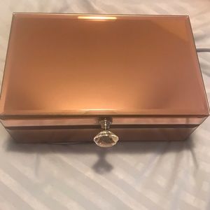 NWT Mirrored jewelry box rose gold